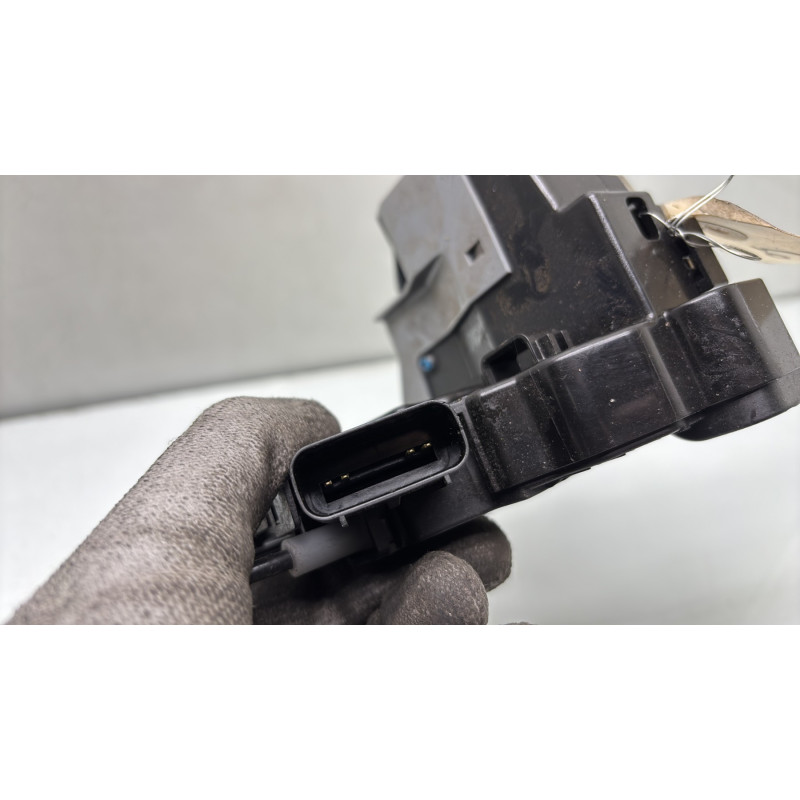 Serrure arriere gauche HYUNDAI I 20 2 Photo n°5