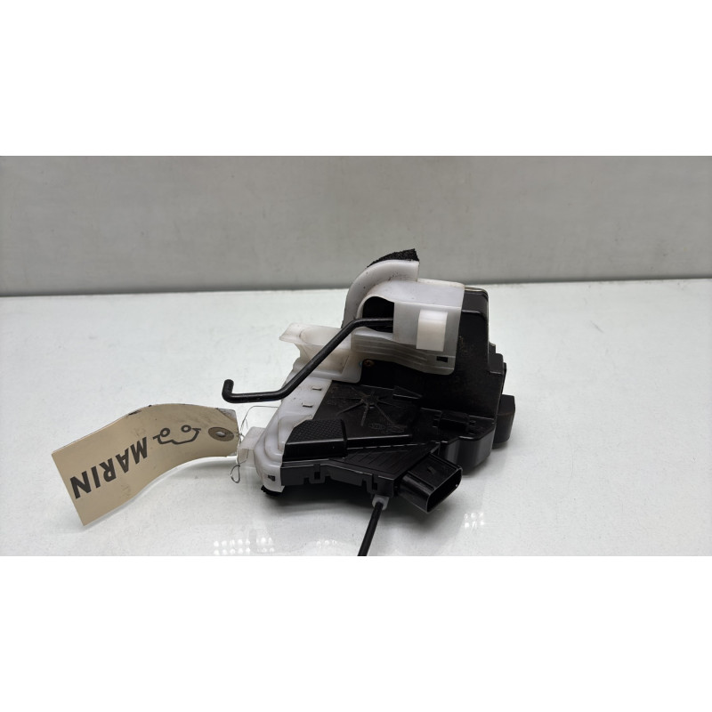 Serrure avant gauche HYUNDAI I 20 2 Photo n°2