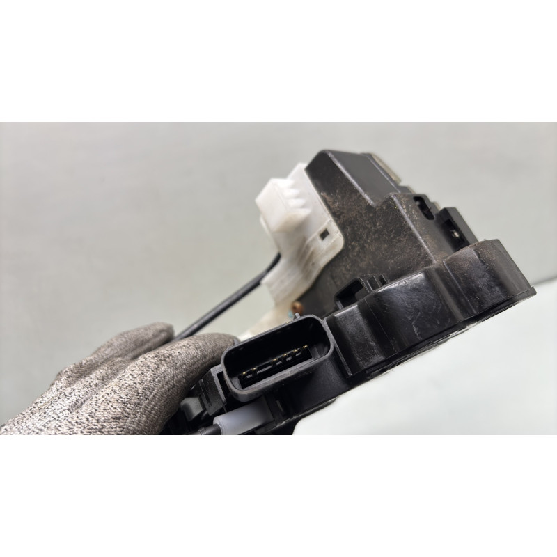 Serrure avant gauche HYUNDAI I 20 2 Photo n°5