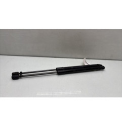 Verin de coffre HYUNDAI I 20 2 Photo n°1
