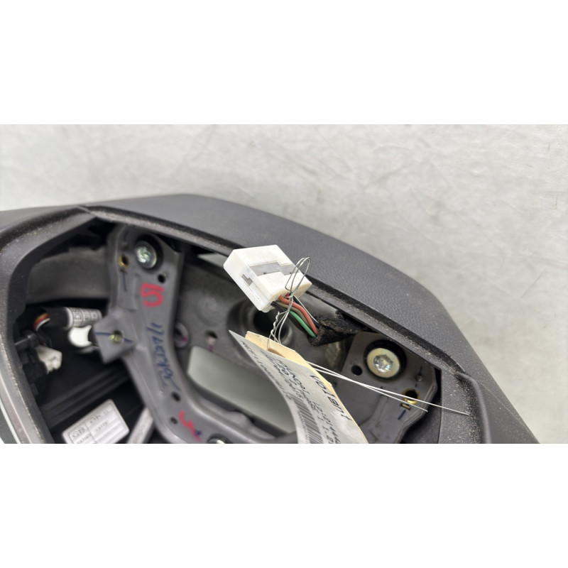 Volant HYUNDAI I 20 2 Photo n°4