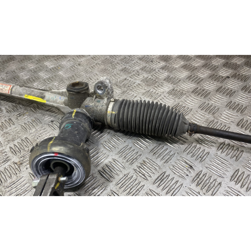 Cremaillere assistee HYUNDAI I 20 2 Photo n°3