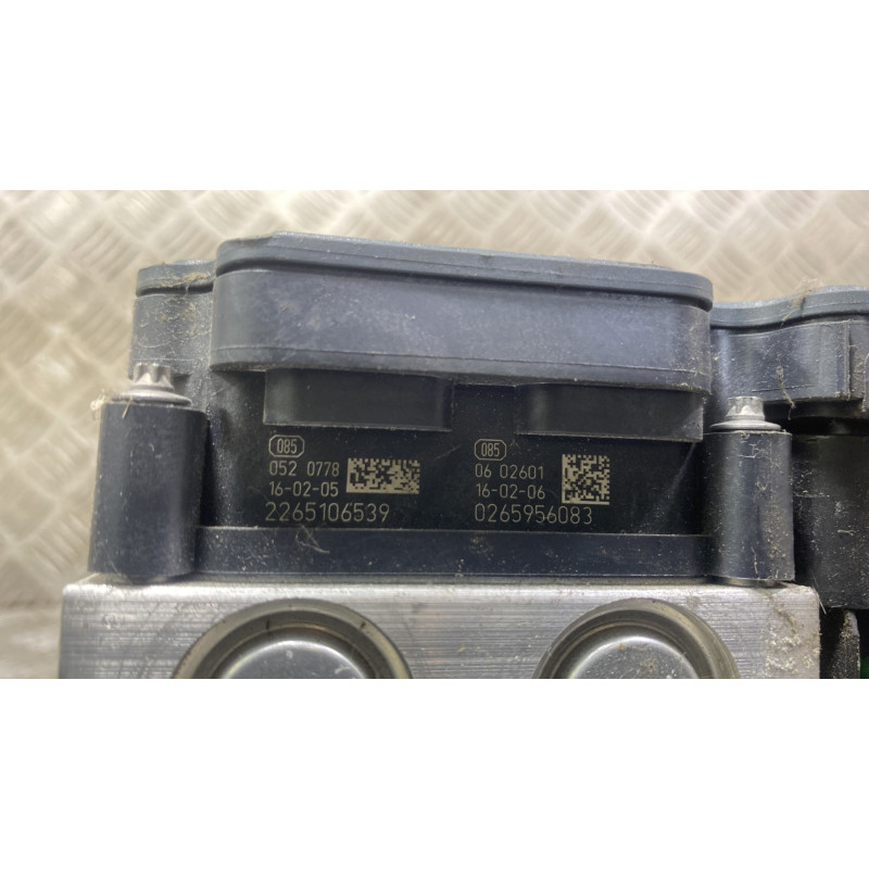 Bloc ABS (freins anti-blocage) PEUGEOT 308 2 Photo n°4