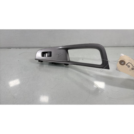 Interrupteur de leve vitre arriere gauche CHEVROLET ORLANDO Photo n°1