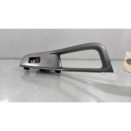 Interrupteur de leve vitre arriere gauche CHEVROLET ORLANDO