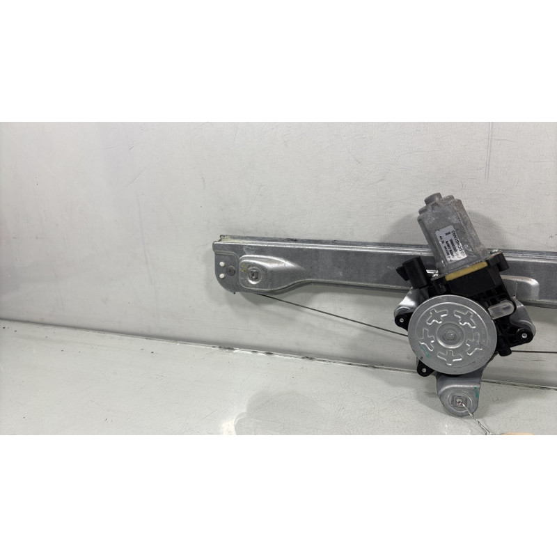 Leve vitre electrique arriere gauche CHEVROLET ORLANDO Photo n°4