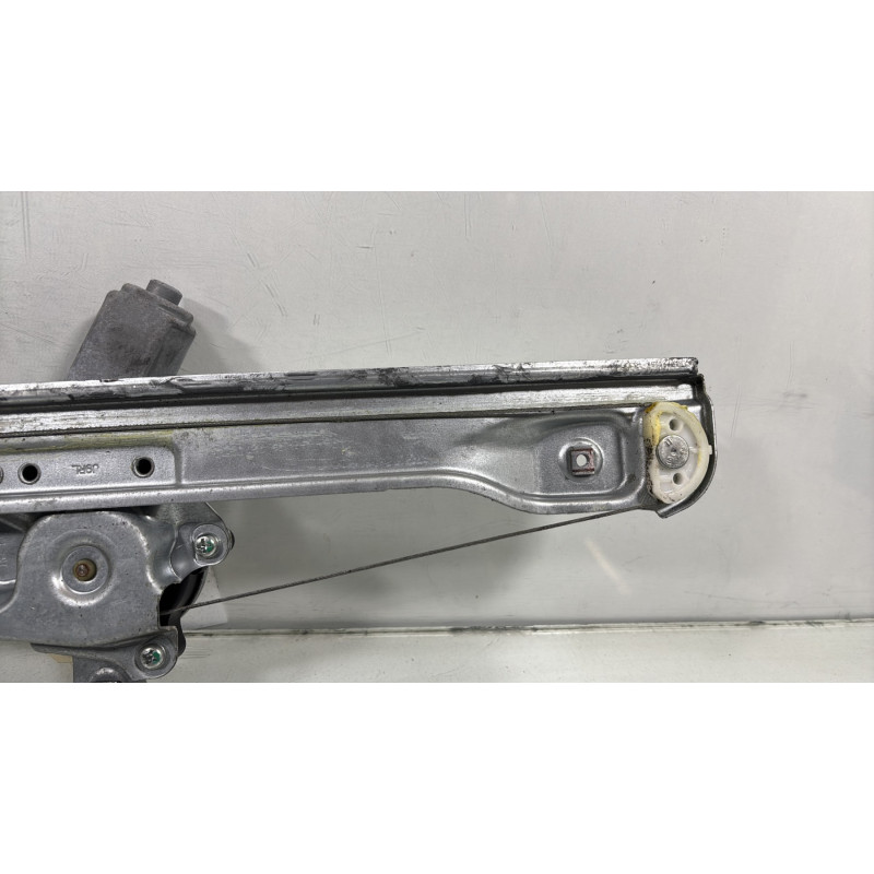 Leve vitre electrique arriere gauche CHEVROLET ORLANDO Photo n°6