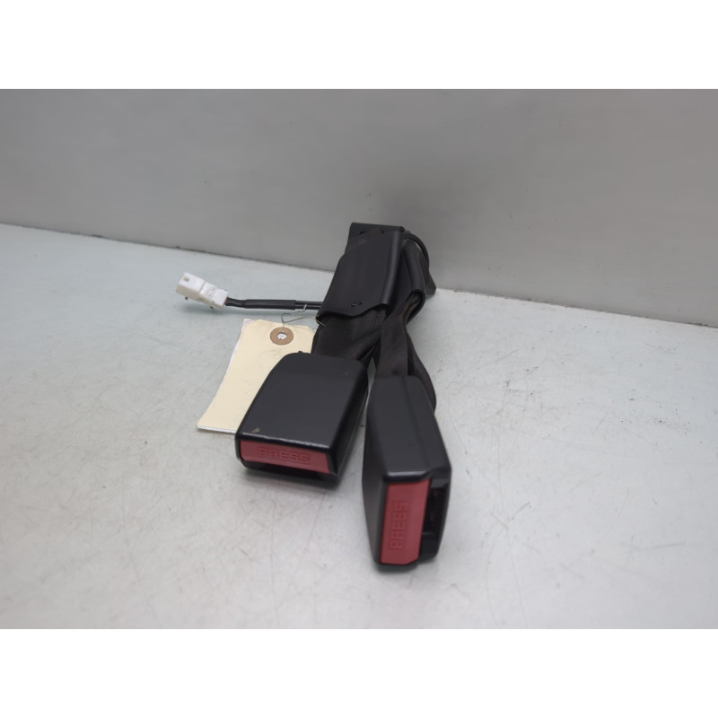 Attache ceinture arriere gauche NISSAN QASHQAI 1 Photo n°2