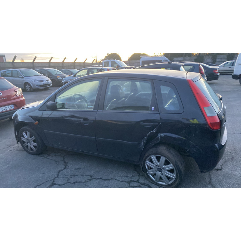 Poignee porte avant gauche FORD FIESTA 5 Photo n°11
