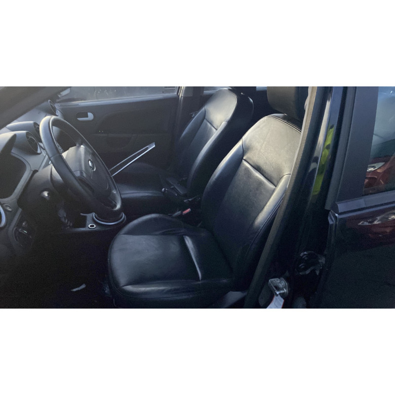 Poignee porte avant gauche FORD FIESTA 5 Photo n°16