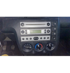 Poignee porte avant gauche FORD FIESTA 5