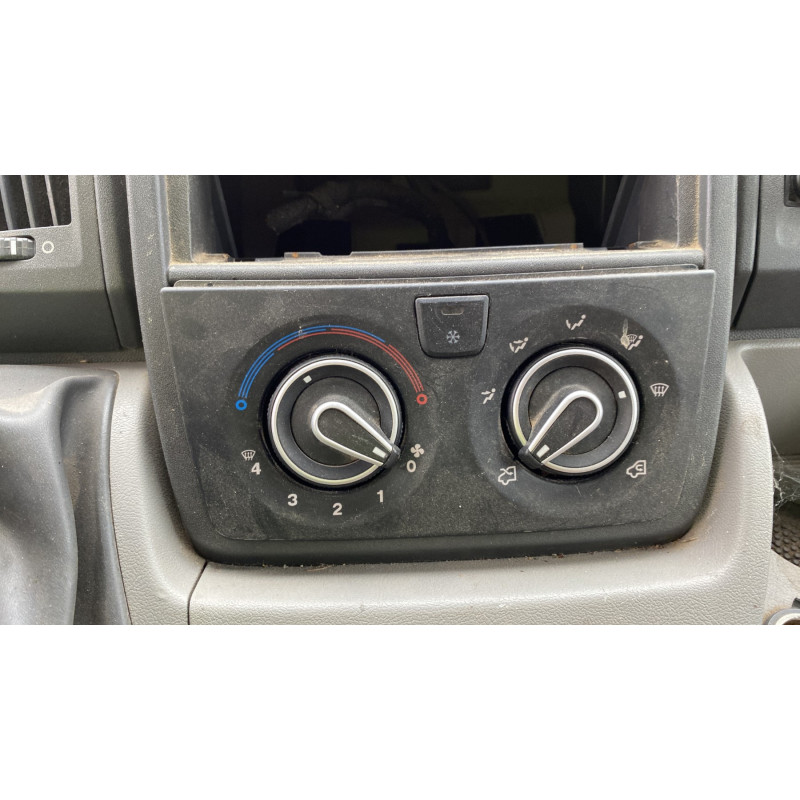 Poignee porte avant droit FIAT DUCATO 3 Photo n°18