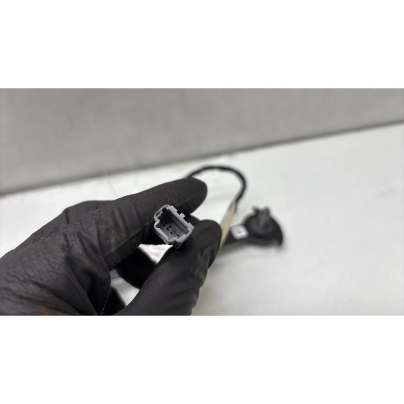 Attache ceinture avant gauche NISSAN TOWNSTAR Photo n°4