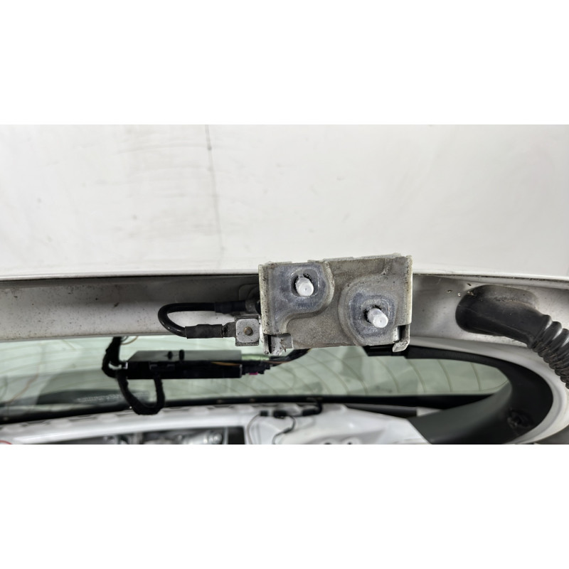 Malle/Hayon arriere BMW SERIE 1 F20 Photo n°7
