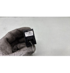 Interrupteur de leve vitre arriere droit BMW SERIE 1 F20