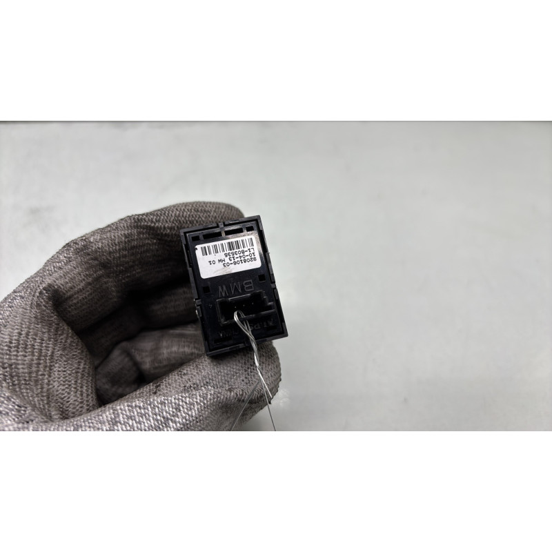 Interrupteur de leve vitre arriere droit BMW SERIE 1 F20 Photo n°3