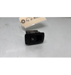 Interrupteur de leve vitre arriere gauche BMW SERIE 1 F20 Photo n°1