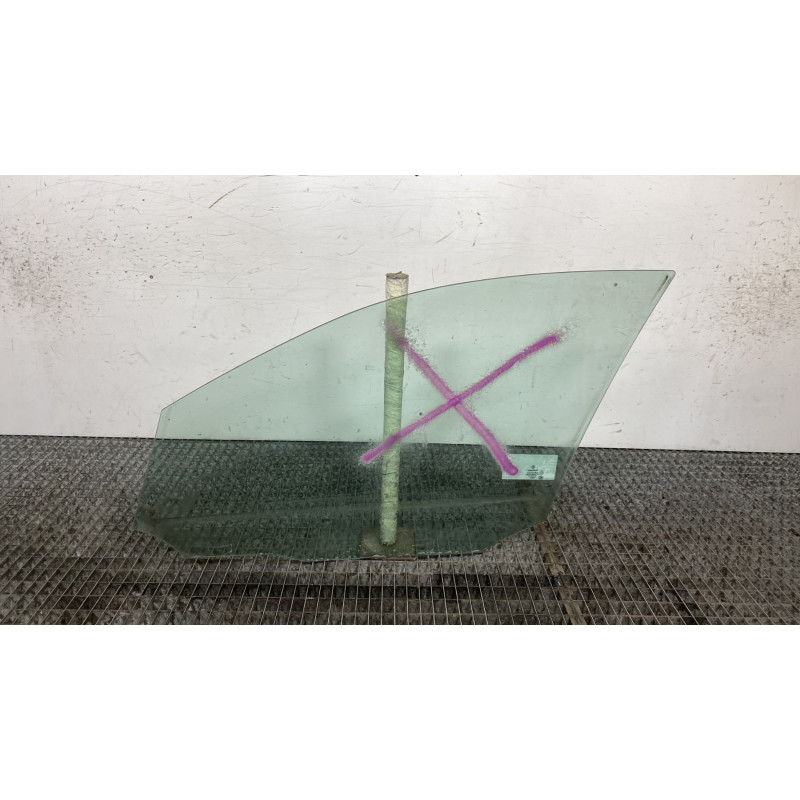 Vitre avant droit MERCEDES CLASSE C 204 Photo n°4