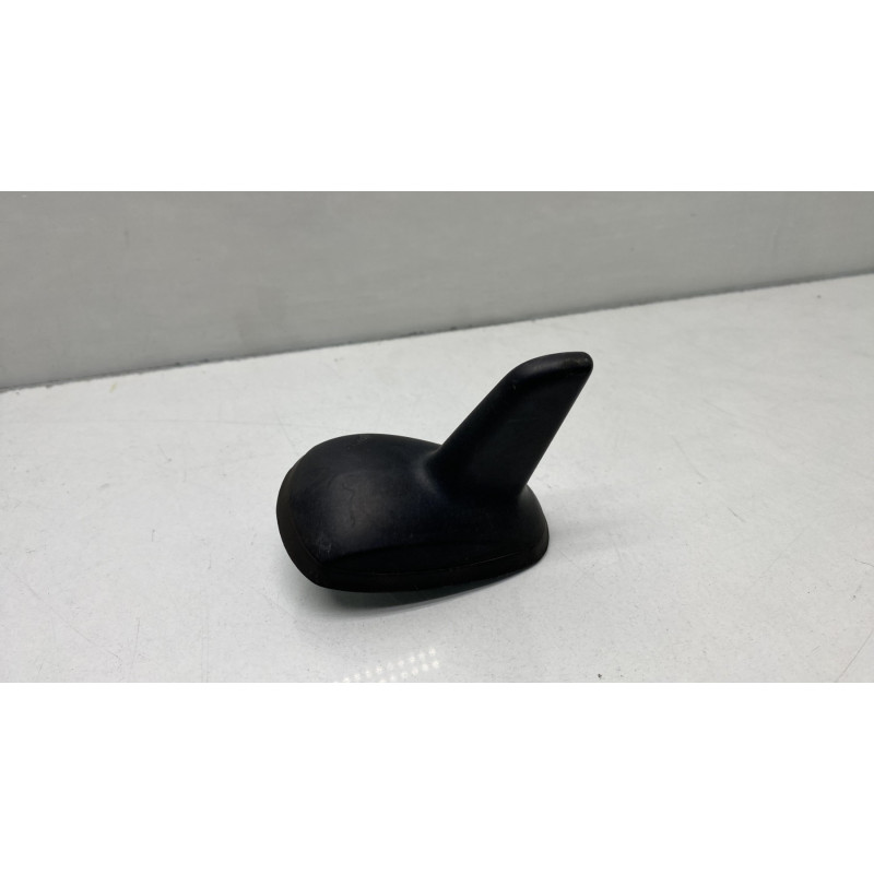 Antenne MERCEDES CLASSE C 204 Photo n°1