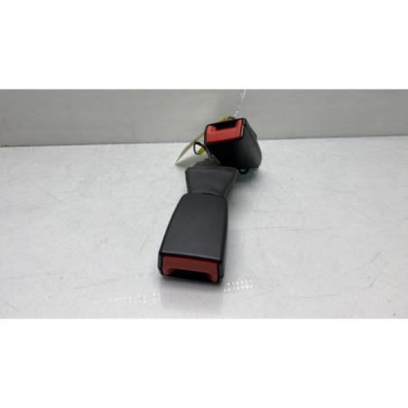 Attache ceinture arriere droit MERCEDES CLASSE C 204