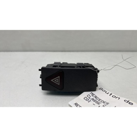 Bouton de warning MERCEDES CLASSE C 204 Photo n°1