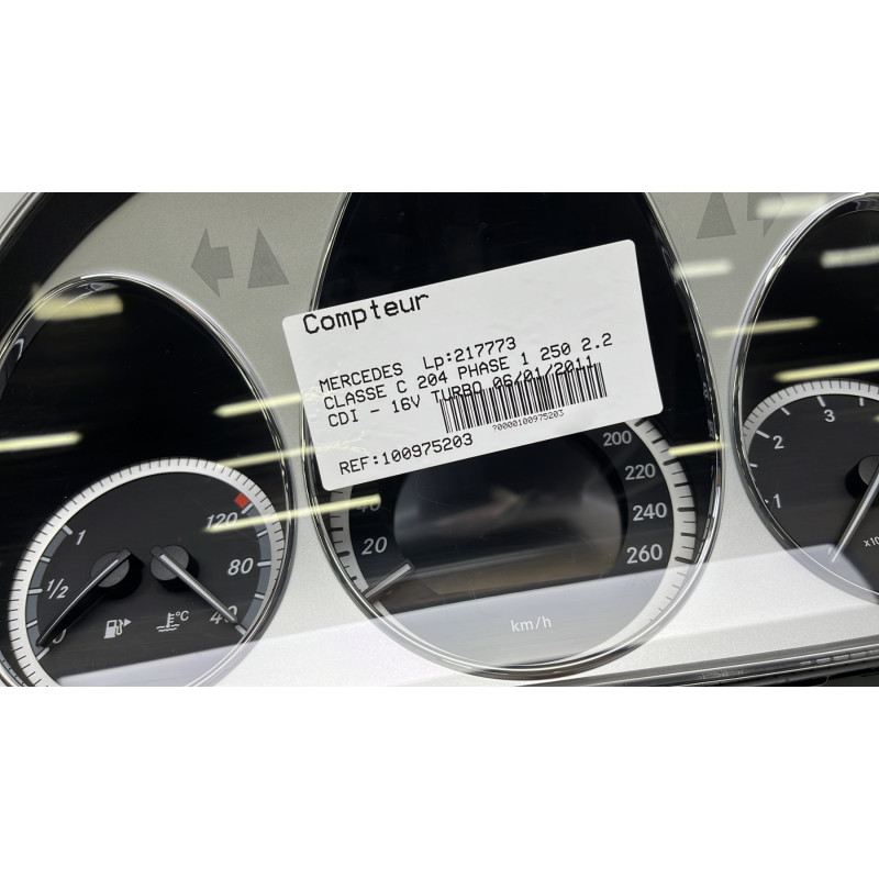 Compteur MERCEDES CLASSE C 204 Photo n°3
