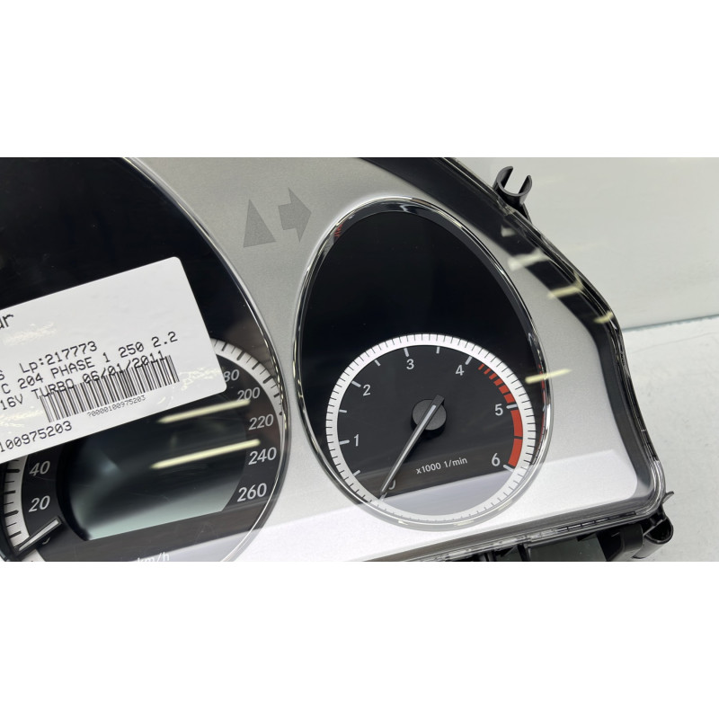 Compteur MERCEDES CLASSE C 204 Photo n°4