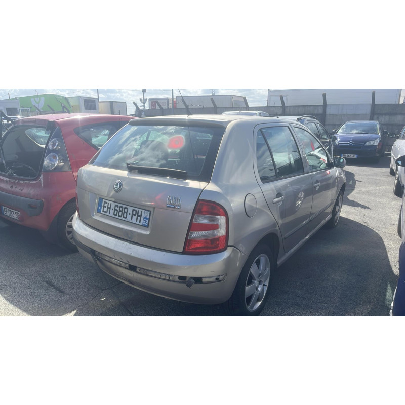Anti brouillard gauche (feux) SKODA FABIA 1 Photo n°14