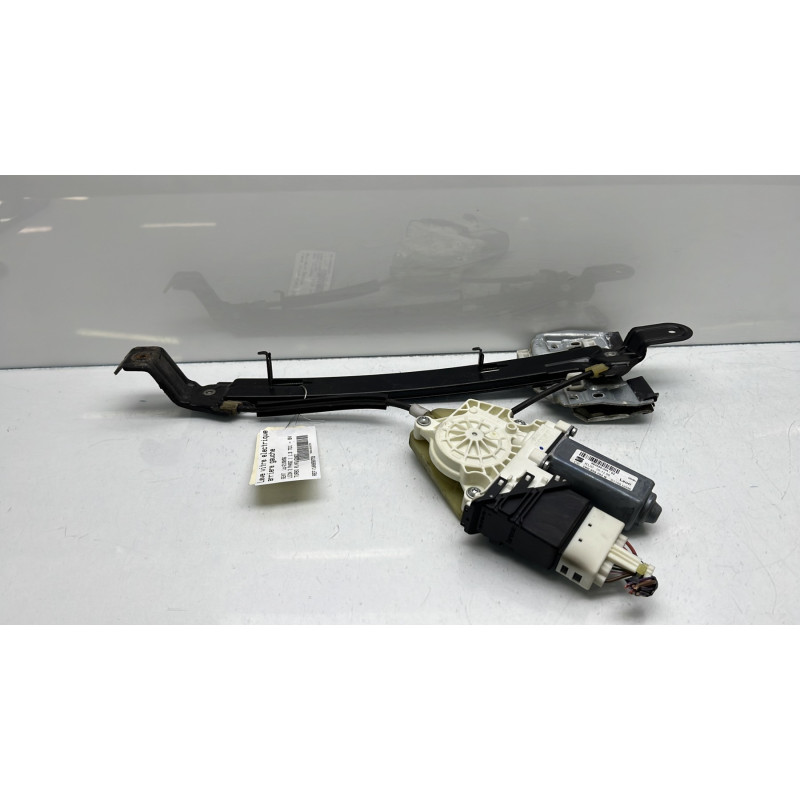 Leve vitre electrique arriere gauche SEAT LEON 2 Photo n°1
