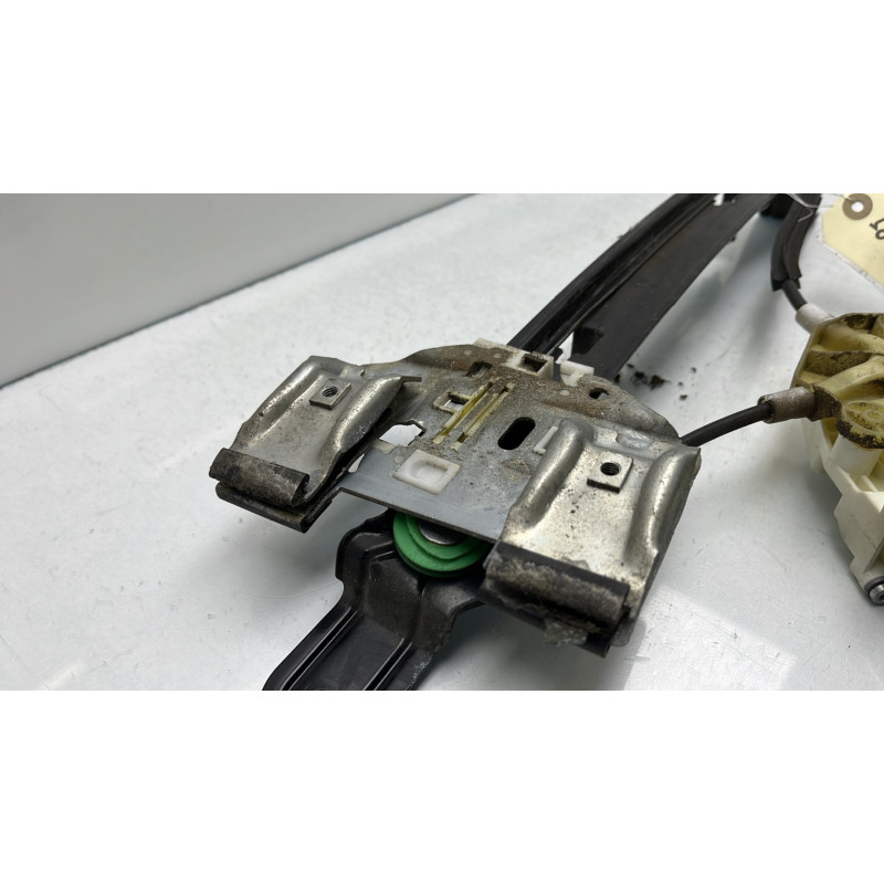 Leve vitre electrique arriere gauche SEAT LEON 2 Photo n°7