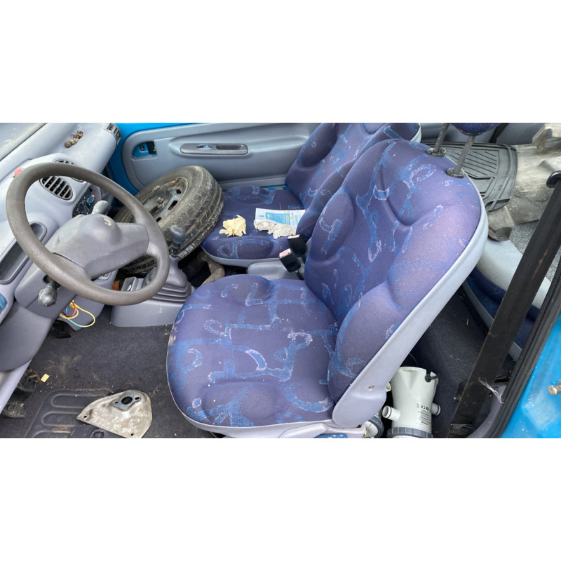 Face avant RENAULT TWINGO 1 Photo n°16