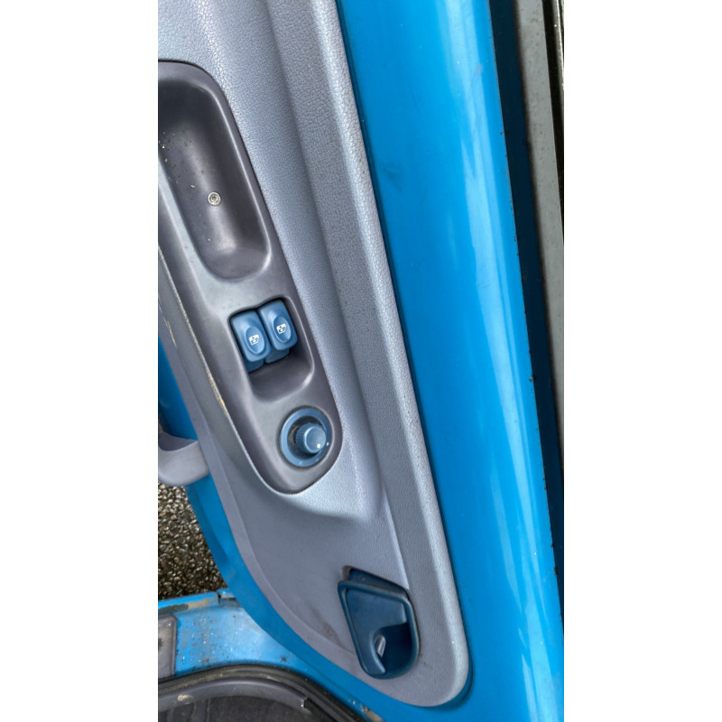 Face avant RENAULT TWINGO 1 Photo n°18