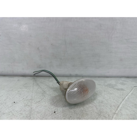 Repetiteur clignotant avant droit (Feux) SUZUKI JIMNY 1 Photo n°1