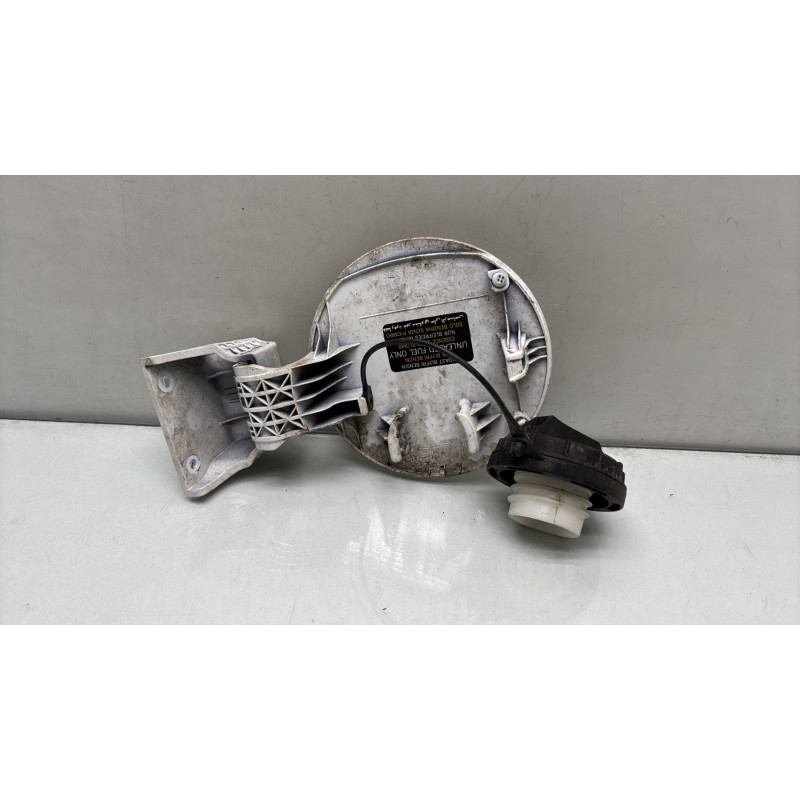 Trappe d'essence HYUNDAI I 20 2 Photo n°2
