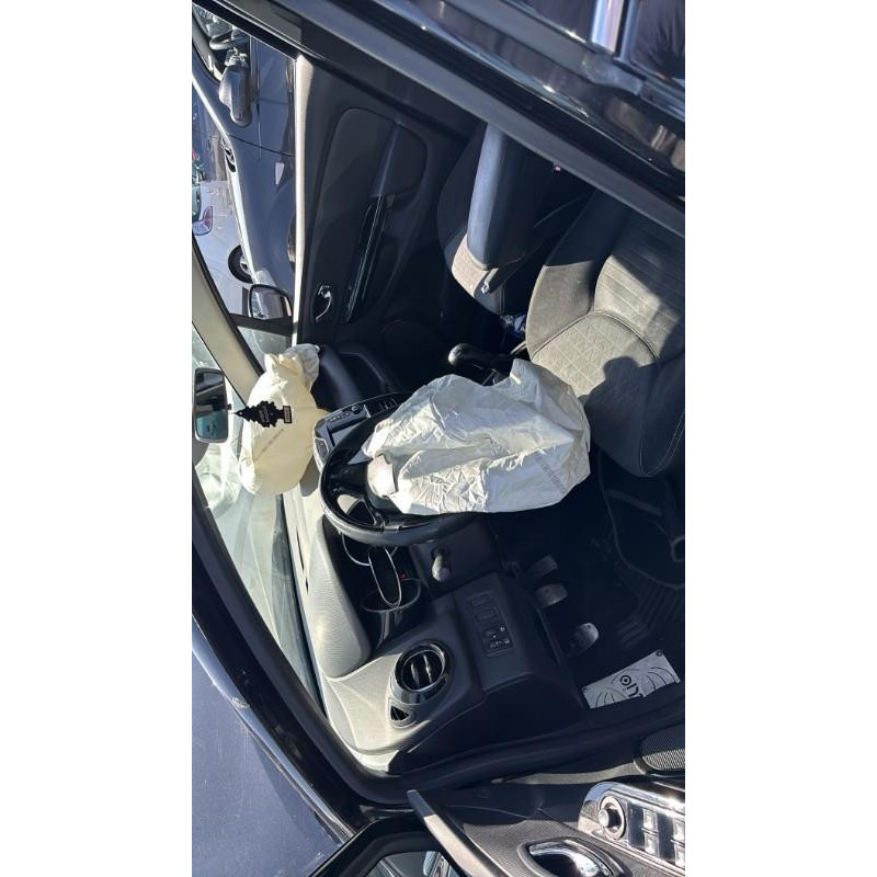Feu arriere principal gauche (feux) RENAULT CLIO 4 Photo n°8