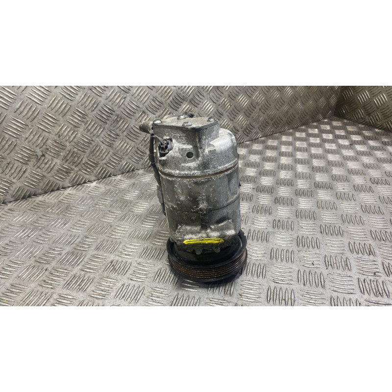 Compresseur clim RENAULT CLIO 4 Photo n°1