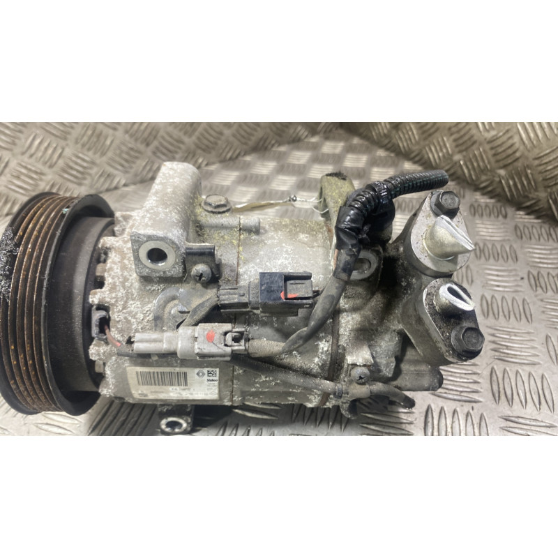 Compresseur clim RENAULT CLIO 4 Photo n°4