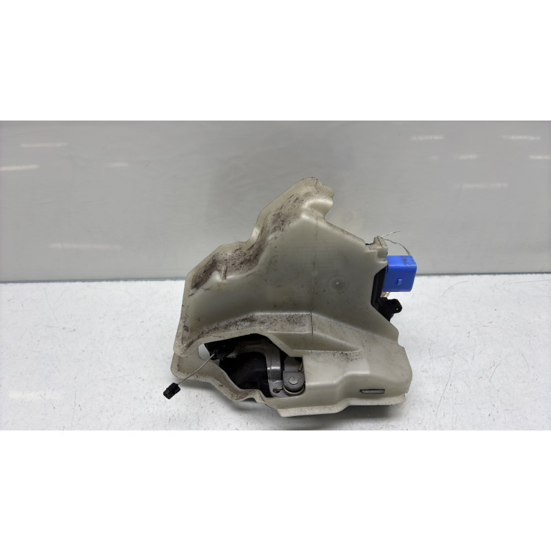 Serrure arriere droit VOLKSWAGEN GOLF PLUS Photo n°1