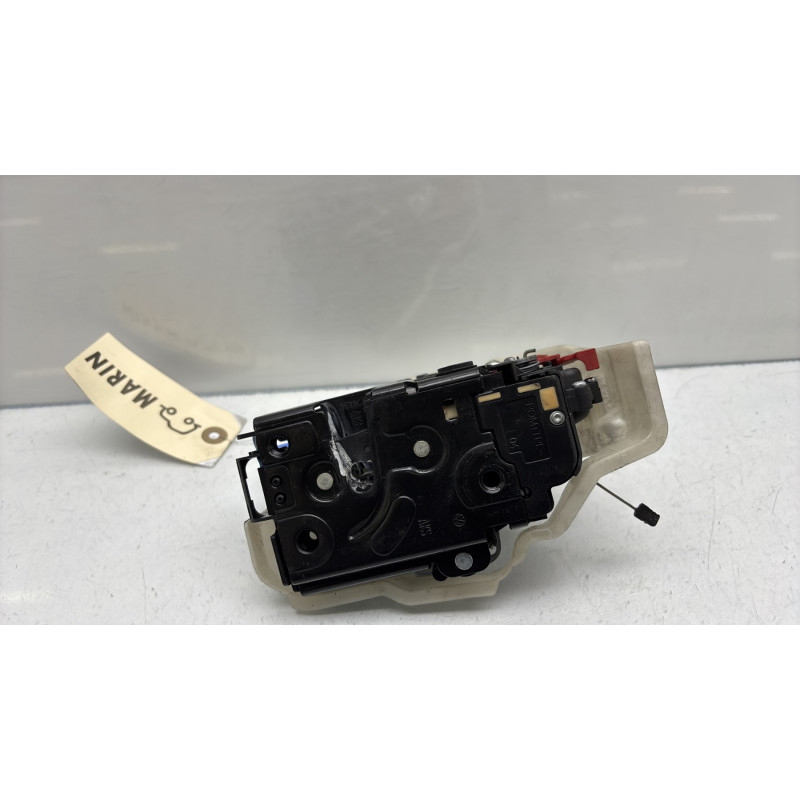 Serrure arriere droit VOLKSWAGEN GOLF PLUS Photo n°4