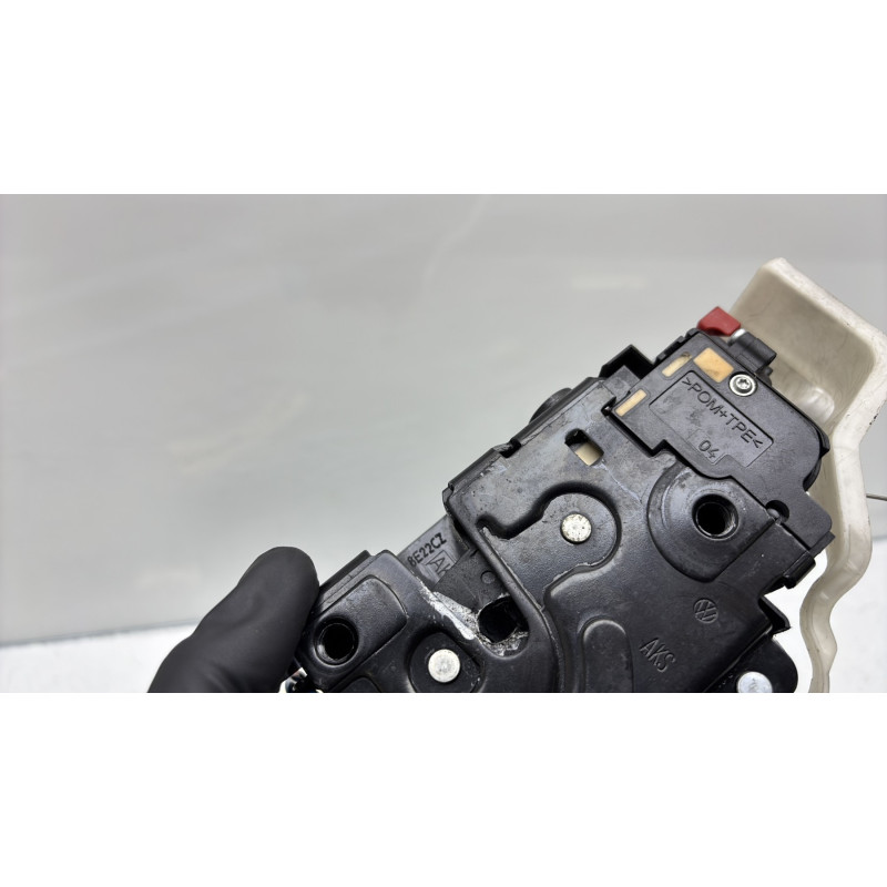 Serrure arriere droit VOLKSWAGEN GOLF PLUS Photo n°5