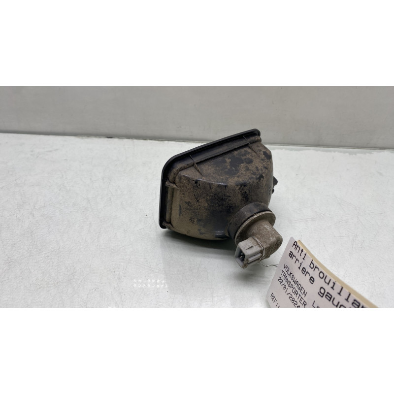 Anti brouillard arriere gauche VOLKSWAGEN TRANSPORTER 4 Photo n°3