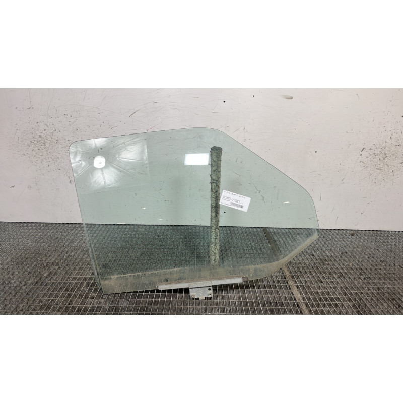 Vitre avant droit VOLKSWAGEN TRANSPORTER 4 Photo n°1