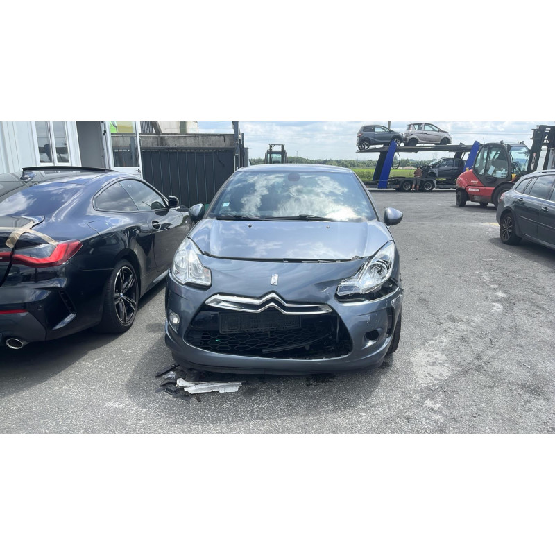 Feu diurne avant droit CITROEN DS3 Photo n°18