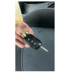 Compresseur clim PEUGEOT 208 1