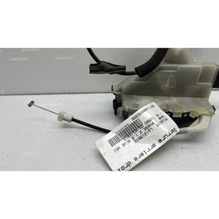 Serrure arriere droit PEUGEOT 3008 1