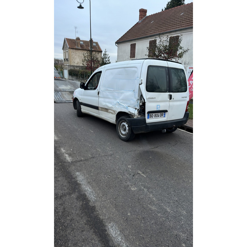 Capot PEUGEOT PARTNER 1 Photo n°13