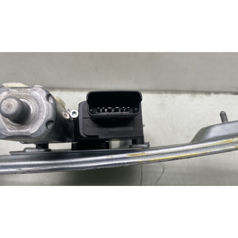 Leve vitre electrique avant gauche PEUGEOT 2008 1 Photo n°4