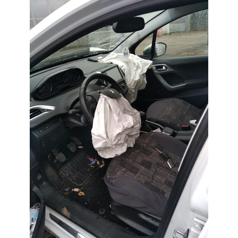 Volant PEUGEOT 2008 1 Photo n°8