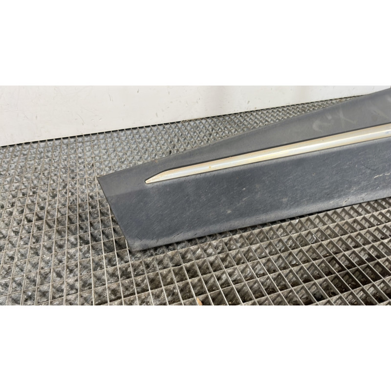 Baguette de porte avant gauche RENAULT CAPTUR 1 Photo n°2