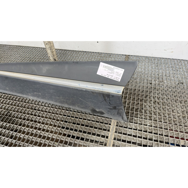Baguette de porte avant gauche RENAULT CAPTUR 1 Photo n°3